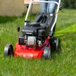 Tondeuse à Gazon 5hp 139cc Essence, Largeur Coupe 41cm 17", Hauteur De Coupe 25-75mm Réglable 7 Positions, Panier 45L, Automotrice - Greencut GLM690X