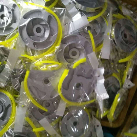 DONTODENT Tête De Coupe En Aluminium, Accessoires De Tondeuse à Gazon, Plateau De Coupe En Aluminium, Grand Plateau Rond En Aluminium, Tête De Coupe Solide Et Durable, Pas Facile à Casser L'argent 5 DONTODENT Tête De Coupe En Aluminium, Accessoires De Tondeuse à Gazon, Plateau De Coupe En Aluminium, Grand Plateau Rond En Aluminium, Tête De Coupe Solide Et Durable, Pas Facile à Casser L'argent – Image 3